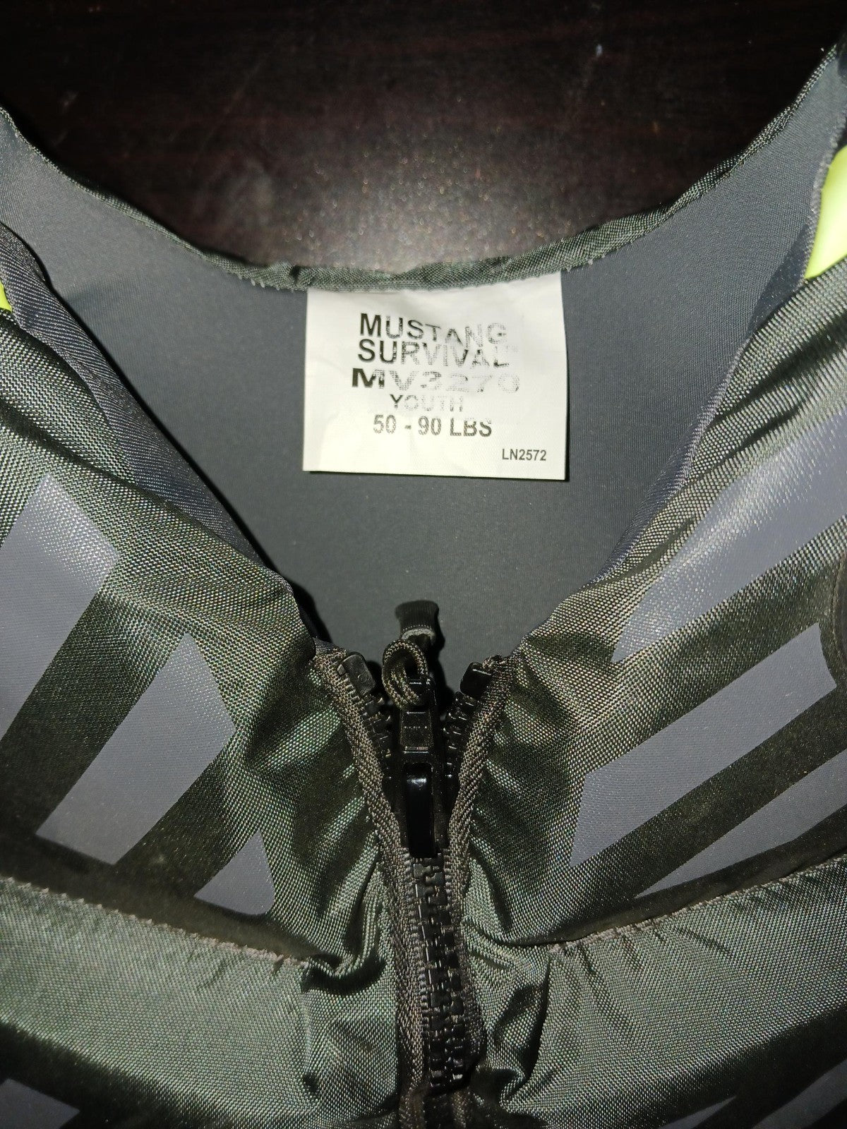 Mustang Survival MV3270 Youth (50-90LBS)