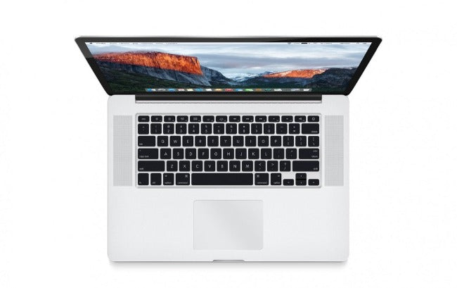 Apple MacBook Pro – 15.4 Inch, Core i7 2.2GHz, 16GB RAM, 256GB SSD (Silver)