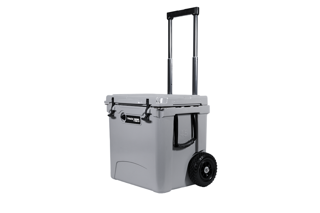 TRUCK GEAR 45QT TOWABLE COOLER W ACCESSORIES [TWCOOLER45]