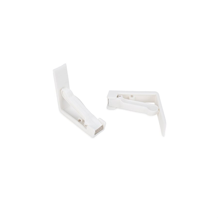 CAMCO DLX TABLECLOTH CLAMP 4PK BILINGUAL [51077]