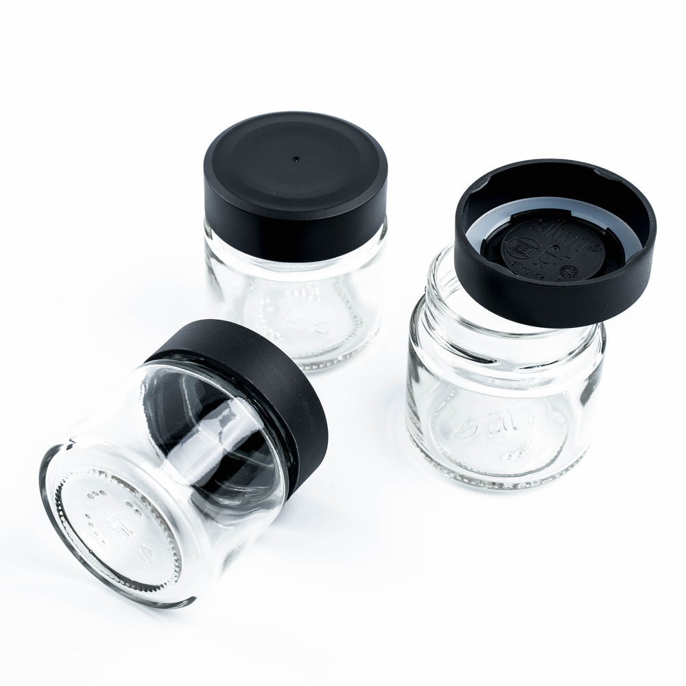 SILWY MAGNET GLASSESWHITE & CLASSY (125 ML) [FM-125-WCS-SM]