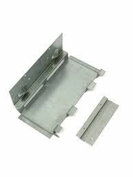 DOMETIC BURNER MOUNTING BRACKET [90265]